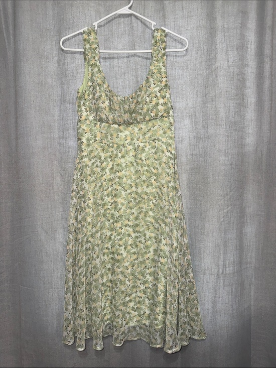 connected apparel Dresses & Skirts - Connected Apparel Vintage Style Green Floral Midi Dress
